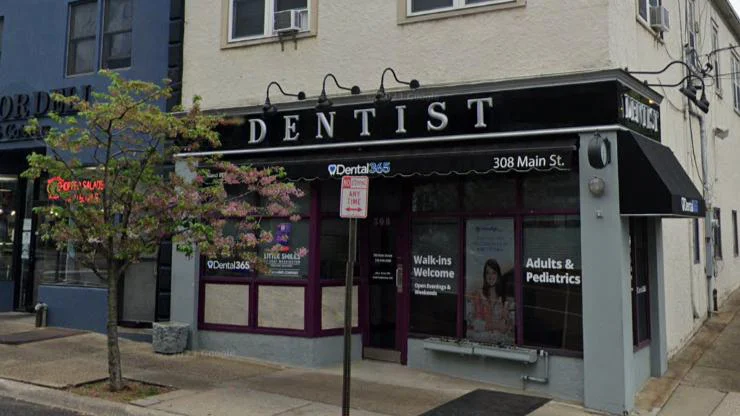 Dental365 – Port Washington Picture 1
