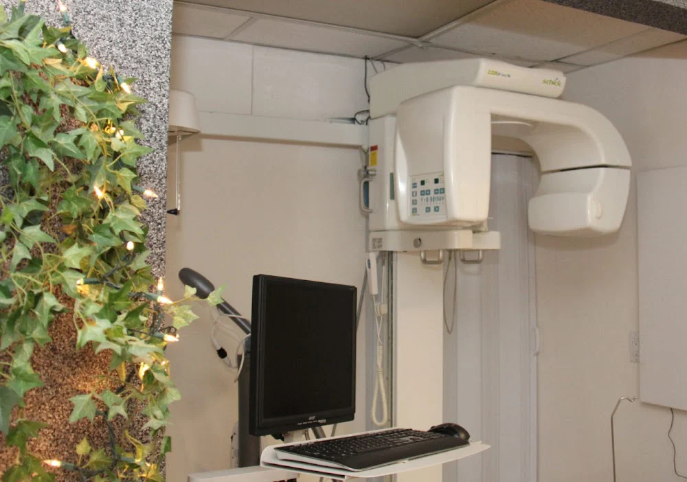 East Hills Dental Associates: Richard A. Sousa, DDS Picture 9