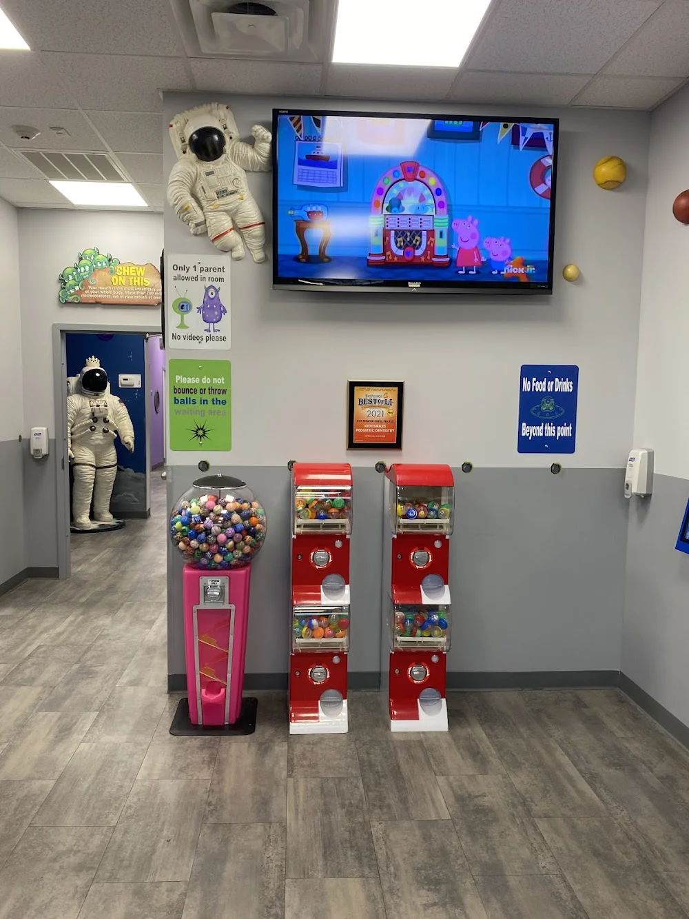 Kiddsmiles Pediatric Dentistry - Merrick Picture 7