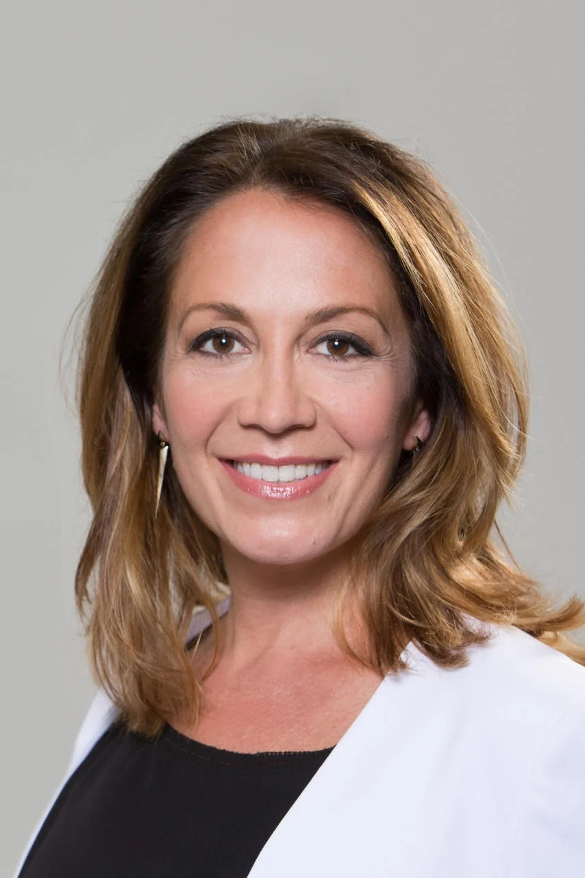 Dr. Dayna Cassandra Picture 9