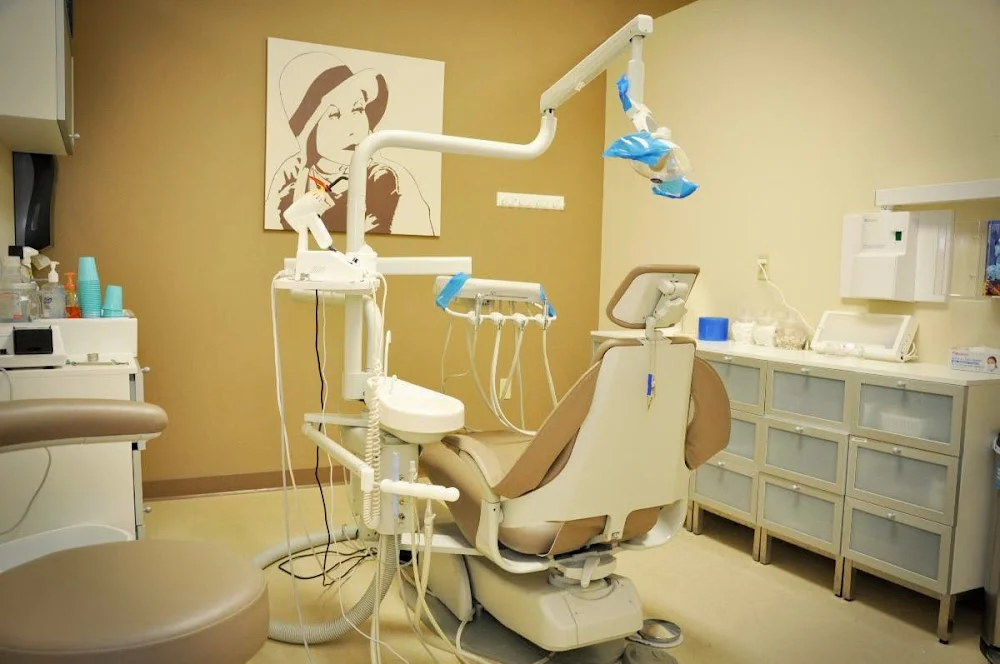 Dr. Dental: Dentistry & Braces Picture 5