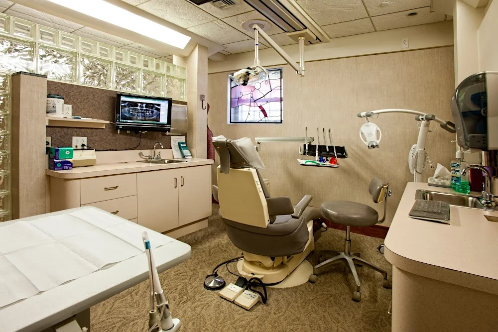 Fine Dental Care Picture 2