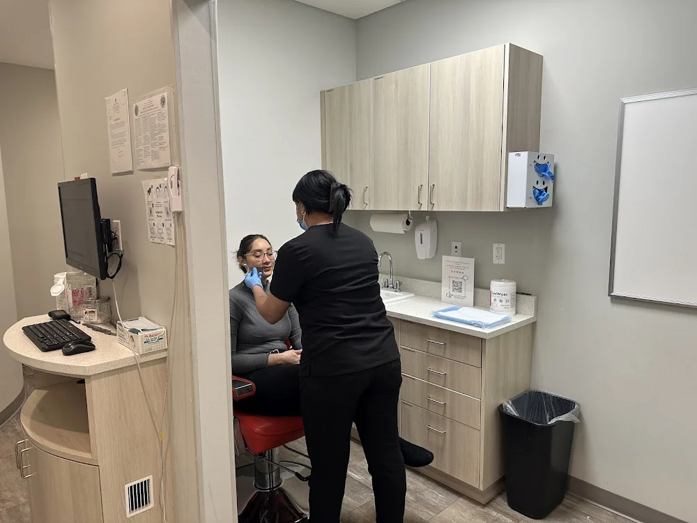 Diamond Braces Orthodontist: Braces & Invisalign Picture 4