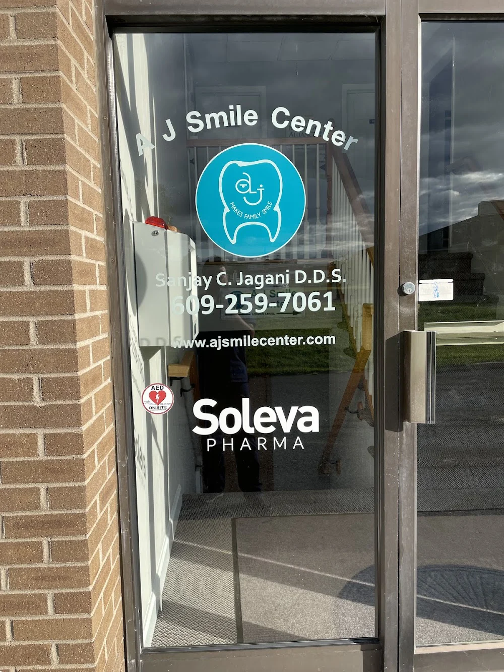 A J Smile Center, Sanjay C Jagani DDS Picture 4