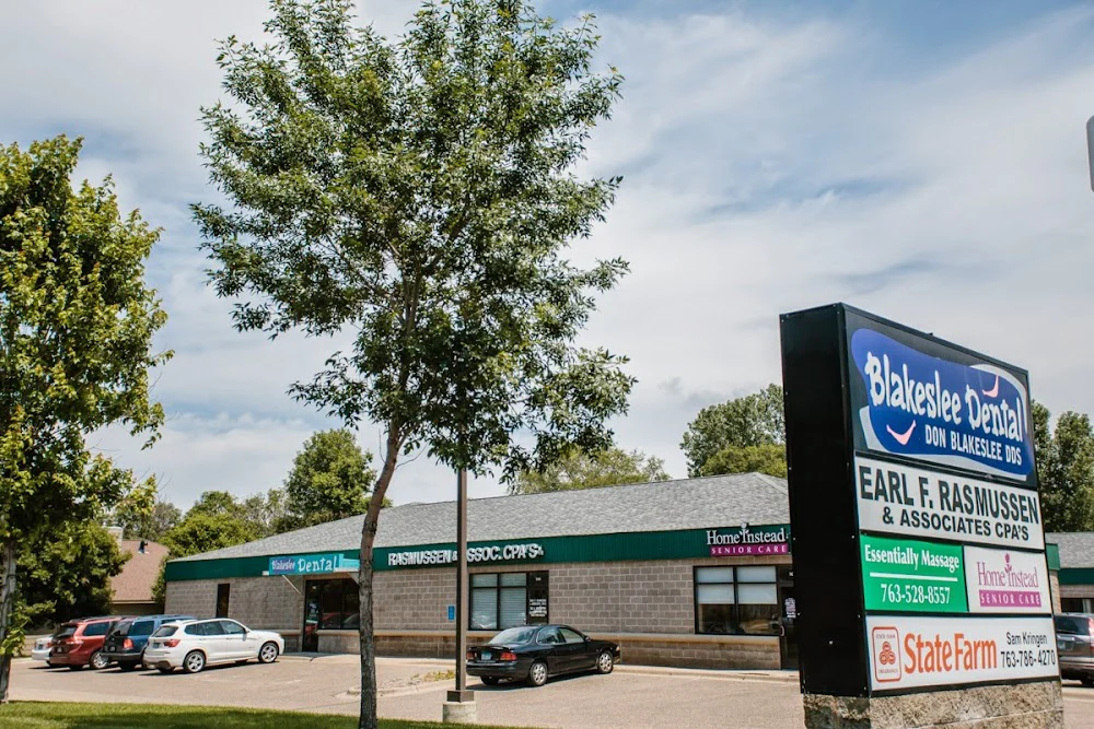 University Ave Dental Picture 6