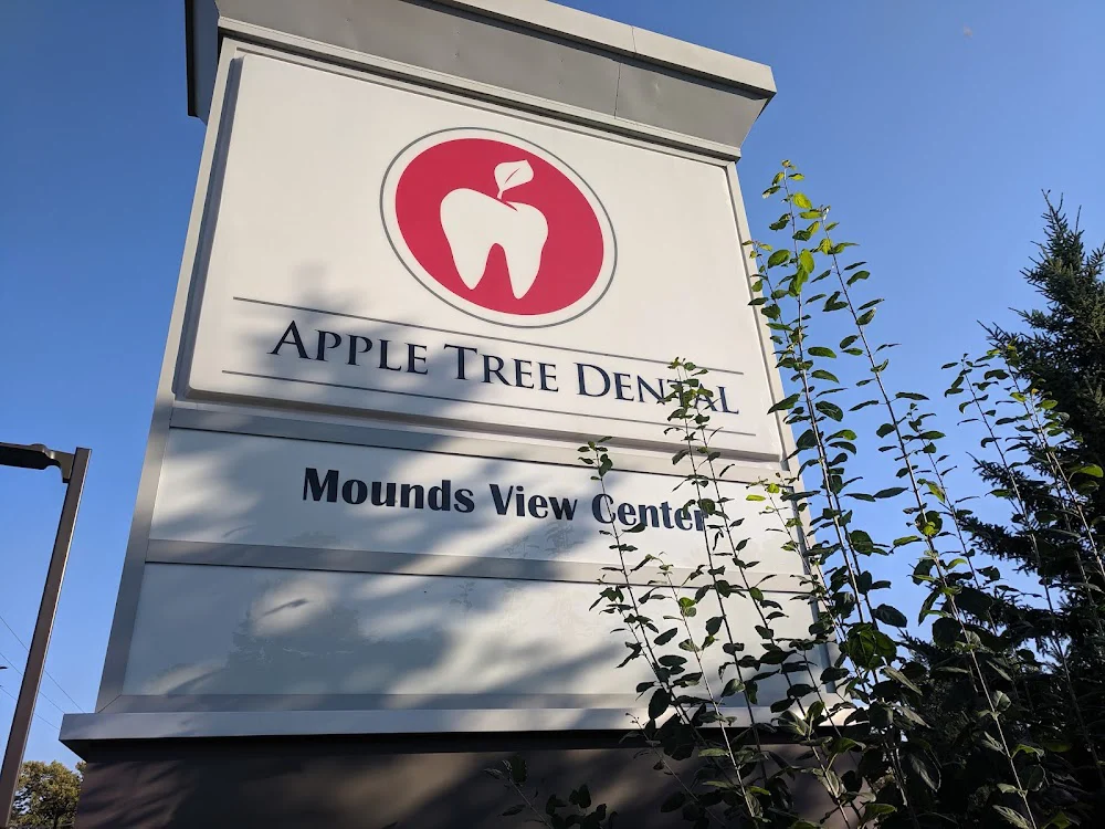Apple Tree Dental Mounds View Picture 4