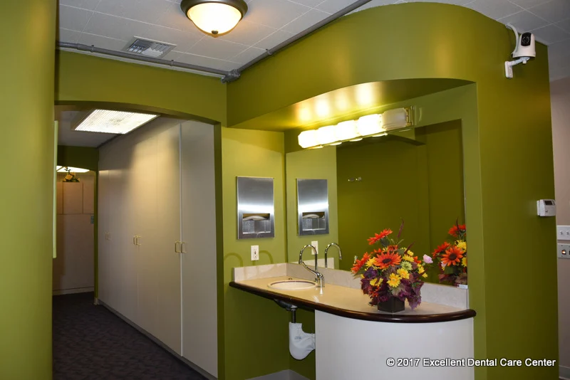 Excellent Dental Care Center Picture 2
