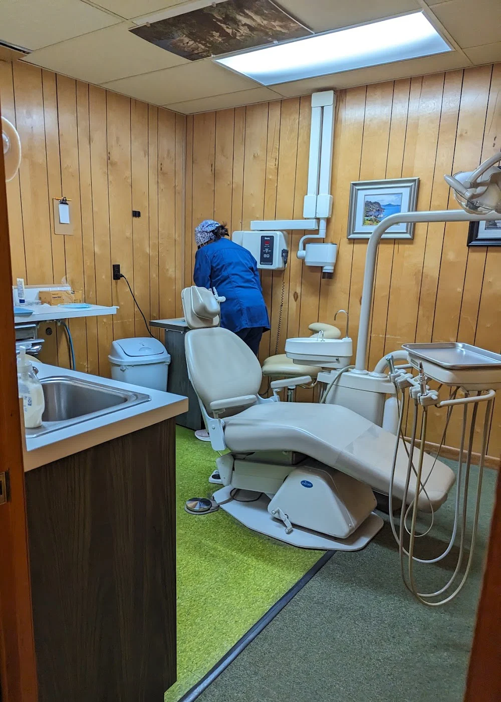 Ann Zoledz-Hess, DDS PC Picture 4