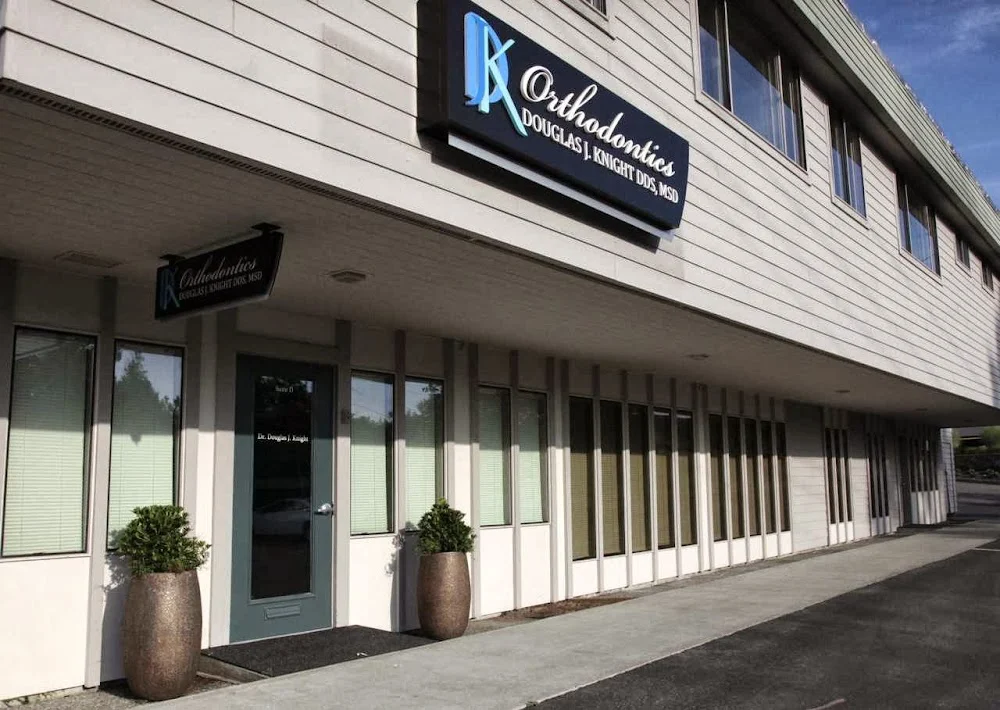 Douglas J. Knight Orthodontics Picture 2