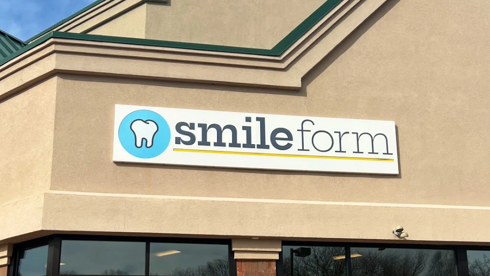 Smileform Dentistry of Edgmont Picture 1