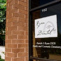 Ryan Dental ico