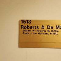Dr. William W. Roberts III, DMD ico
