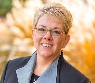Signature Orthodontics: Wendy Sydlewski, MD, DDS Picture 10