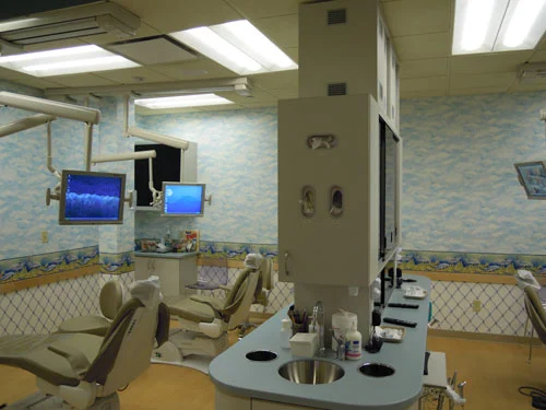 Dr. Robin D. Harshaw, DMD Picture 1