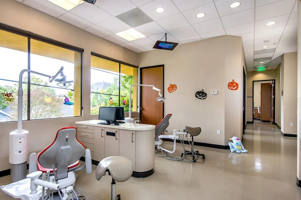 Dr. S. Brian Liu, DDS, MS. Picture 3