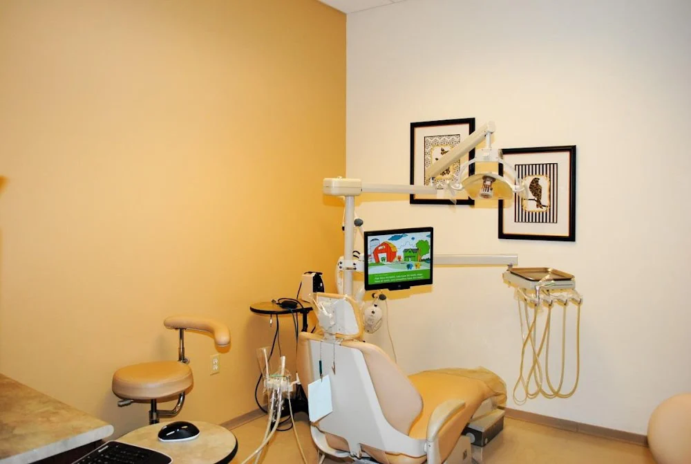 Arrowhead Dental Group and Orthodontics Picture 1