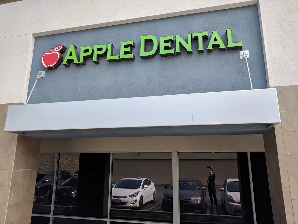 Apple Dental Practice Picture 1