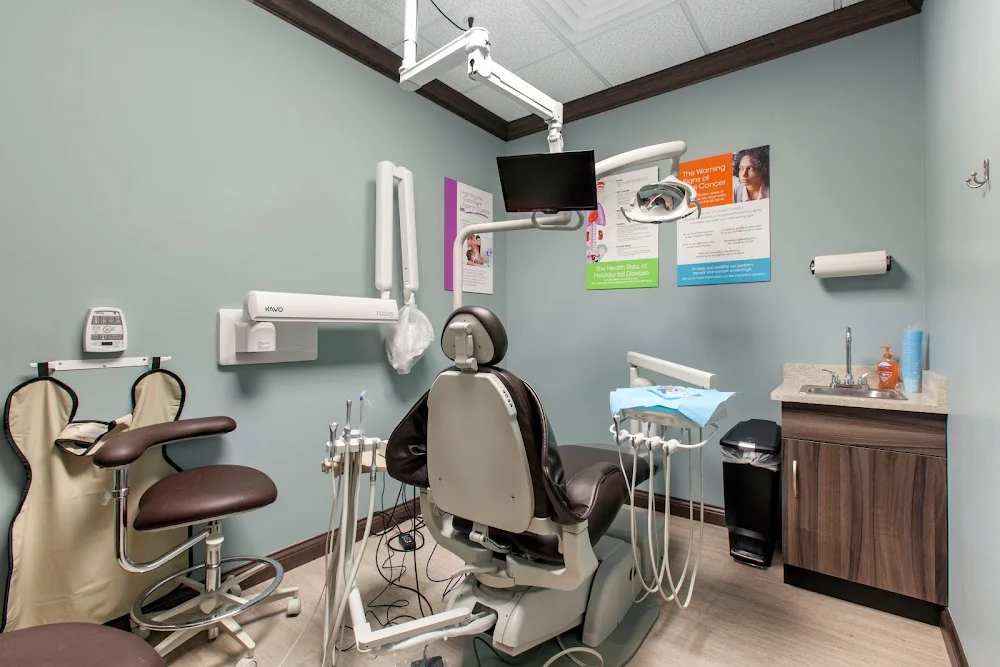 West Bell Dental Care Picture 3