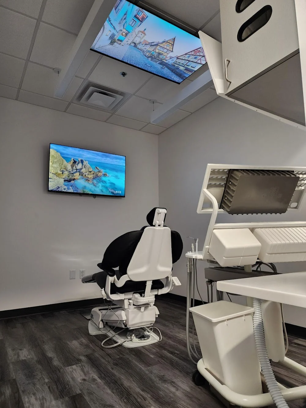 Smile Science Dental Spa Picture 3