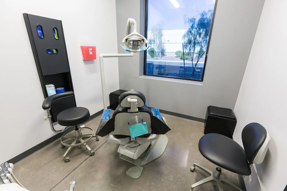 Risas Dental and Braces - El Mirage Picture 2