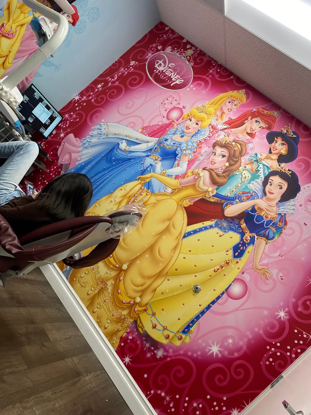 Children Dental World Picture 2