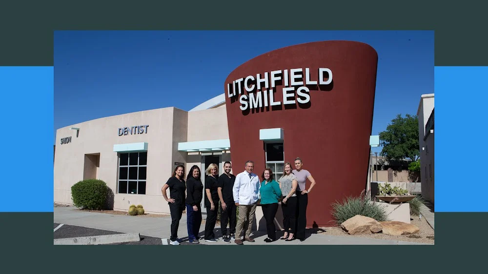 Litchfield Smiles Picture 1