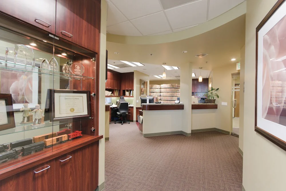 Rentschler and Rhee Dentistry Picture 1