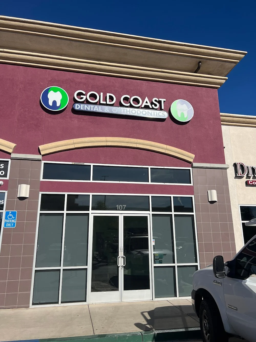 Gold Coast Dental - Corona Picture 2