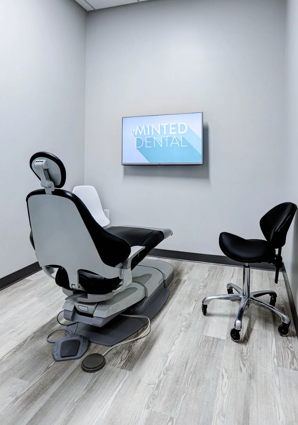 Minted Dental Picture 4