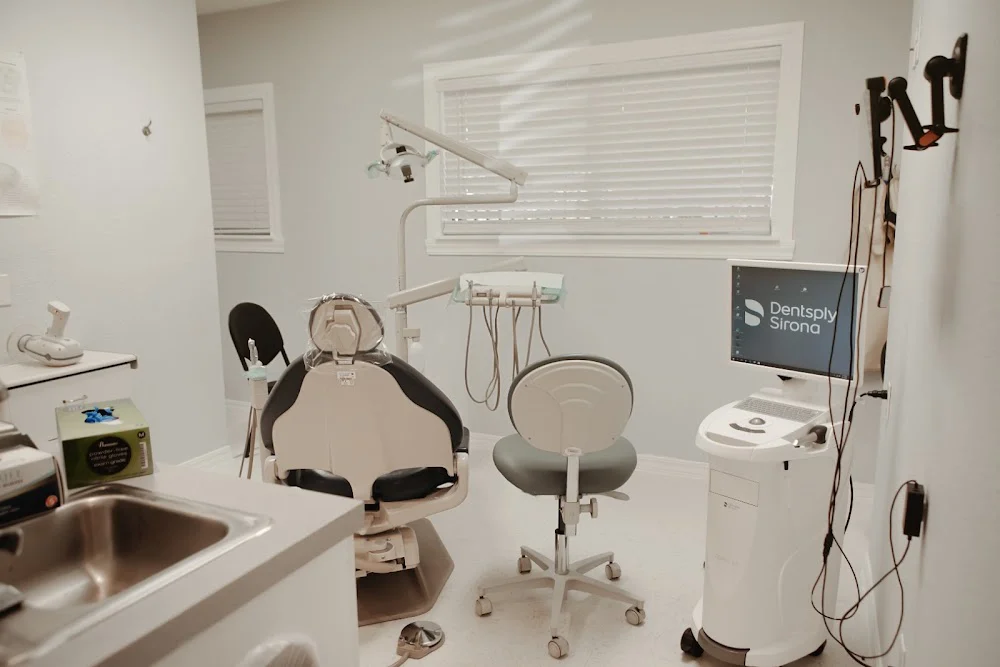 Xtracare Dental Picture 2