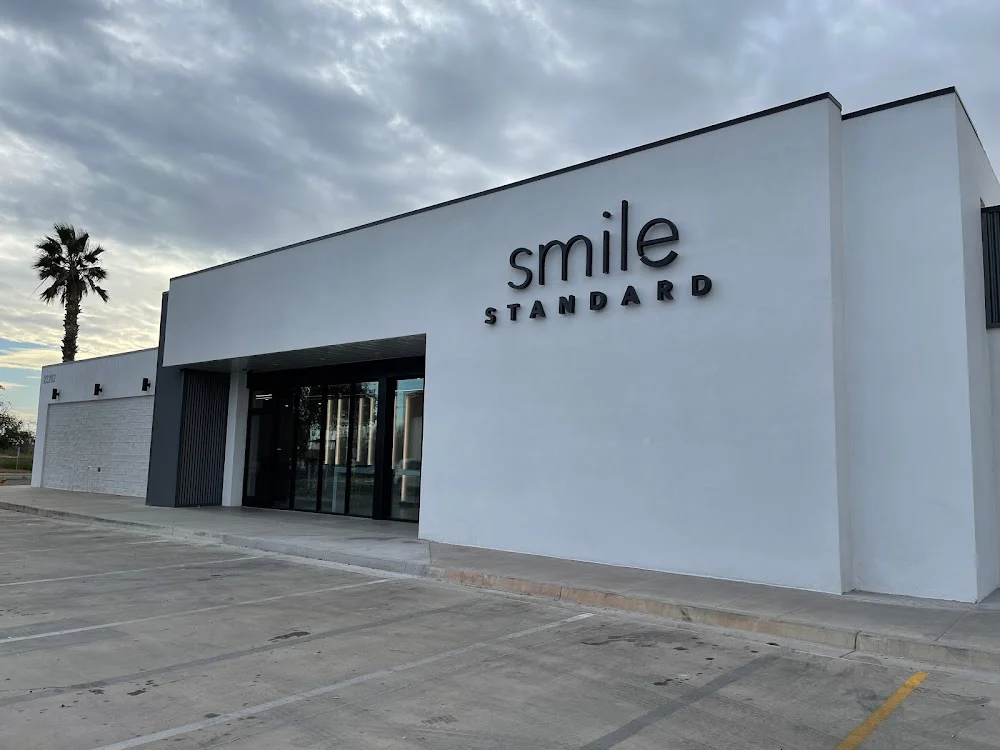 Smile Standard Picture 4
