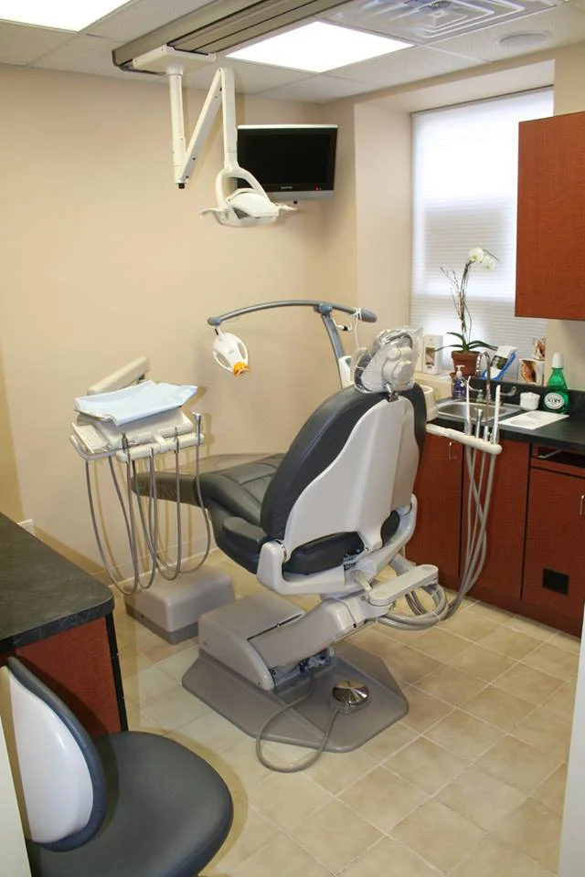The Dental Design Center - Cosmetic, Implant & General Dentistry Picture 1