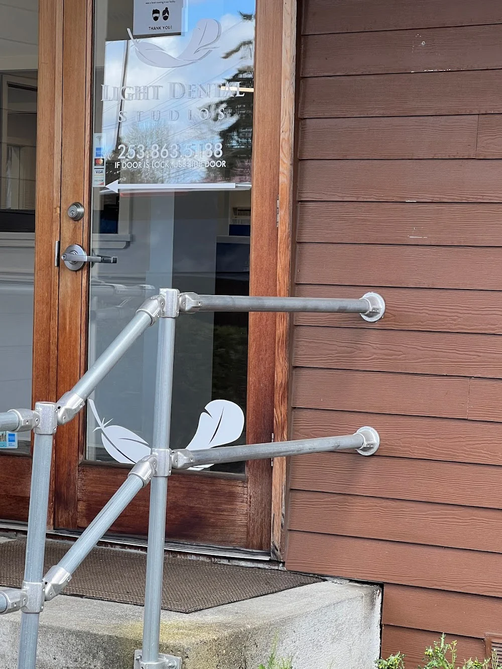 Light Dental Studios of Bonney Lake Picture 5