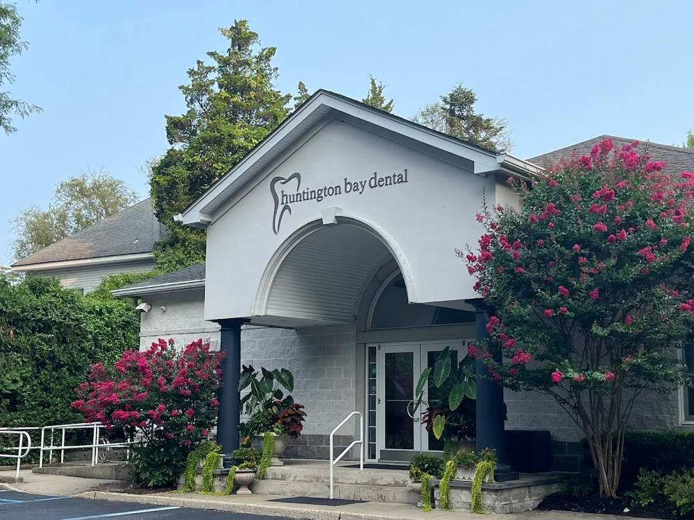 Huntington Bay Dental Picture 2