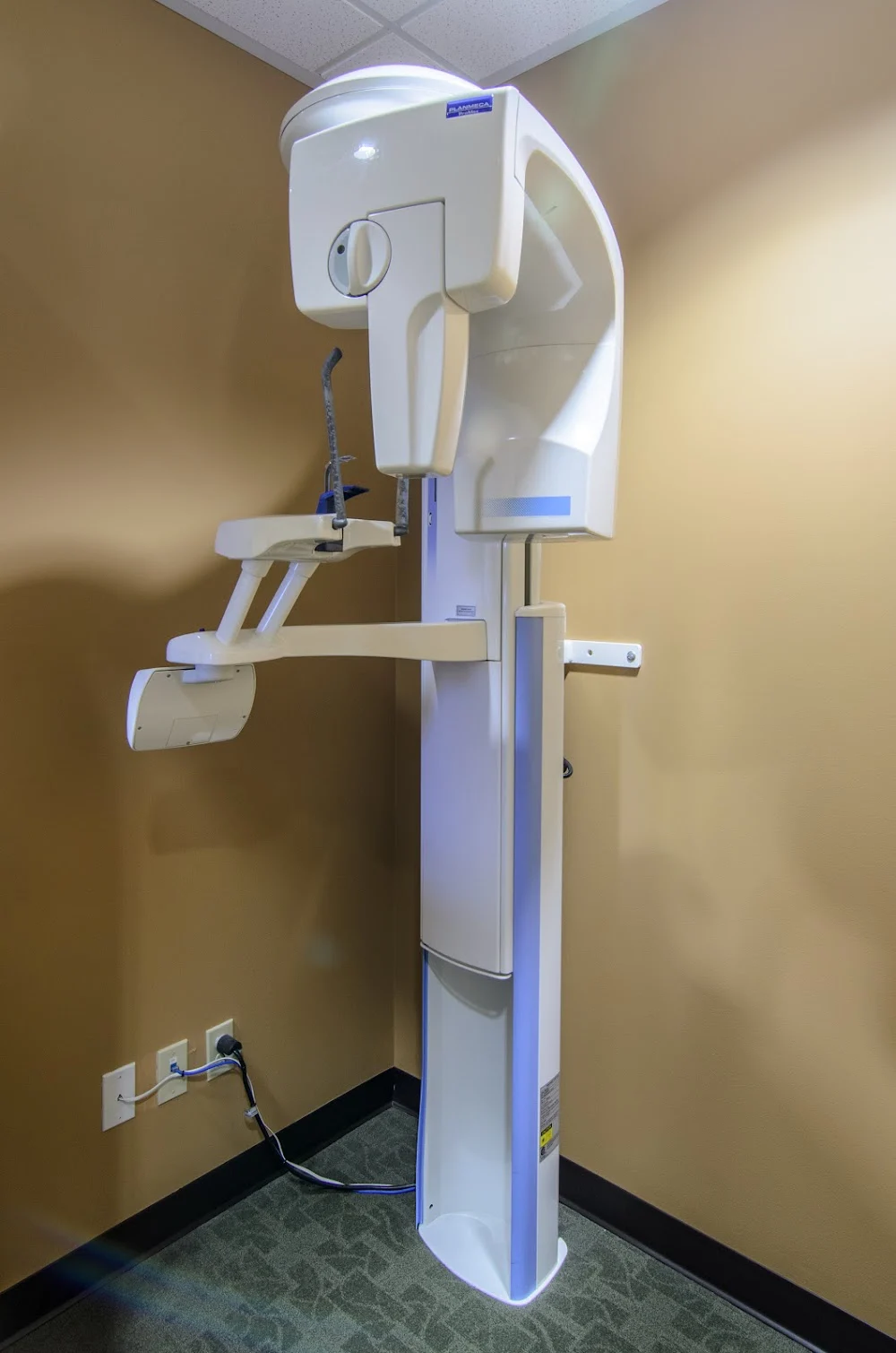 Molen Oral Surgery: Molen David G DDS Picture 7