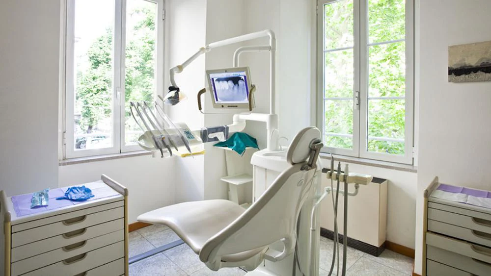 Lawrence L Mailloux, DDS Picture 1