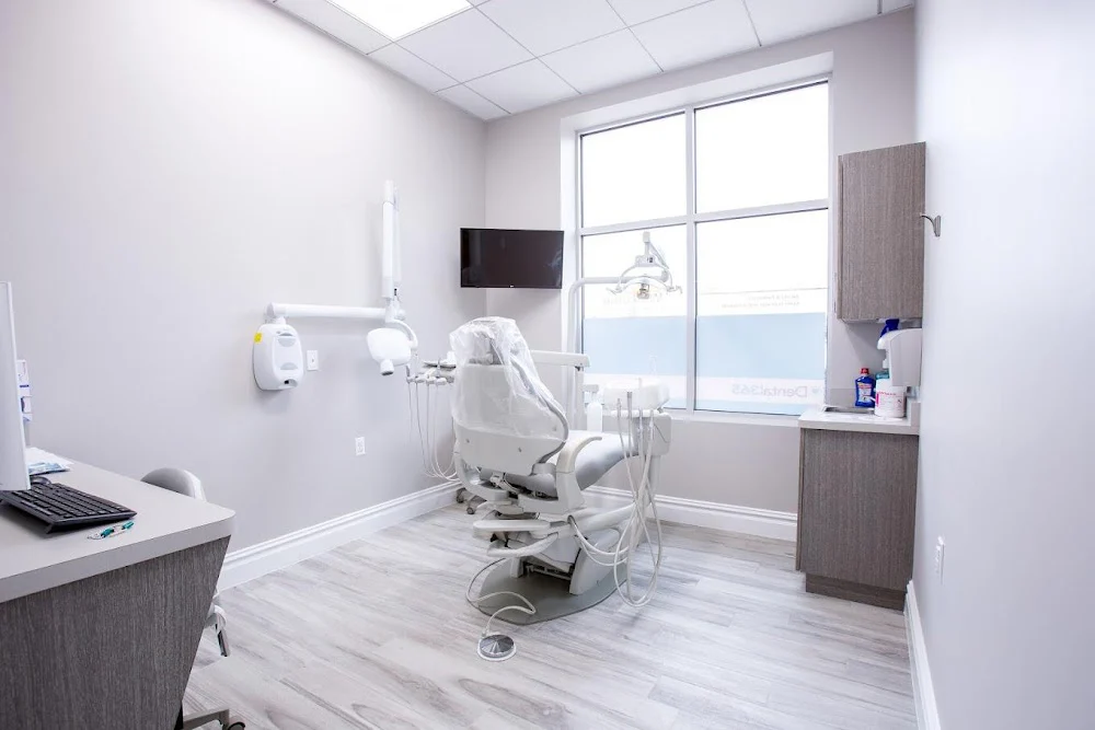 Dental365 – West Islip Picture 6