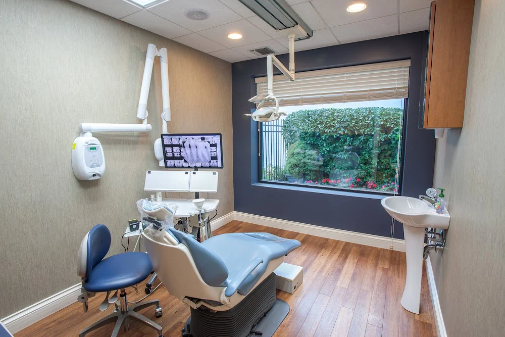 Dr. David Scharf - Long Island Periodontist & Dental Implants Picture 7