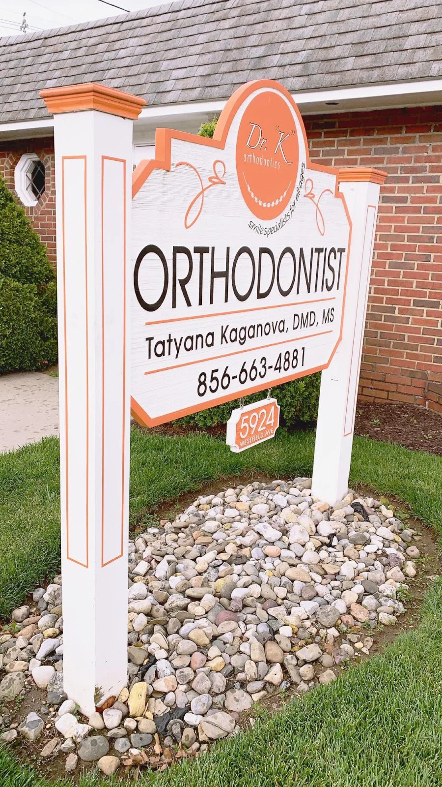 Dr.