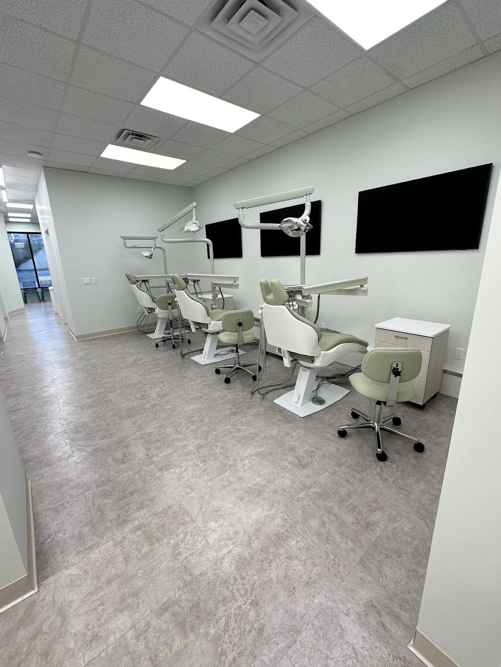 Amityville Orthodontics (Justyna Balicka Orthodontics) Picture 5