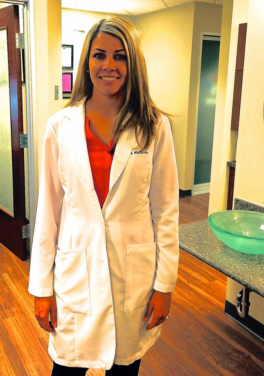 A Glowing Smile Dental Care Picture 9