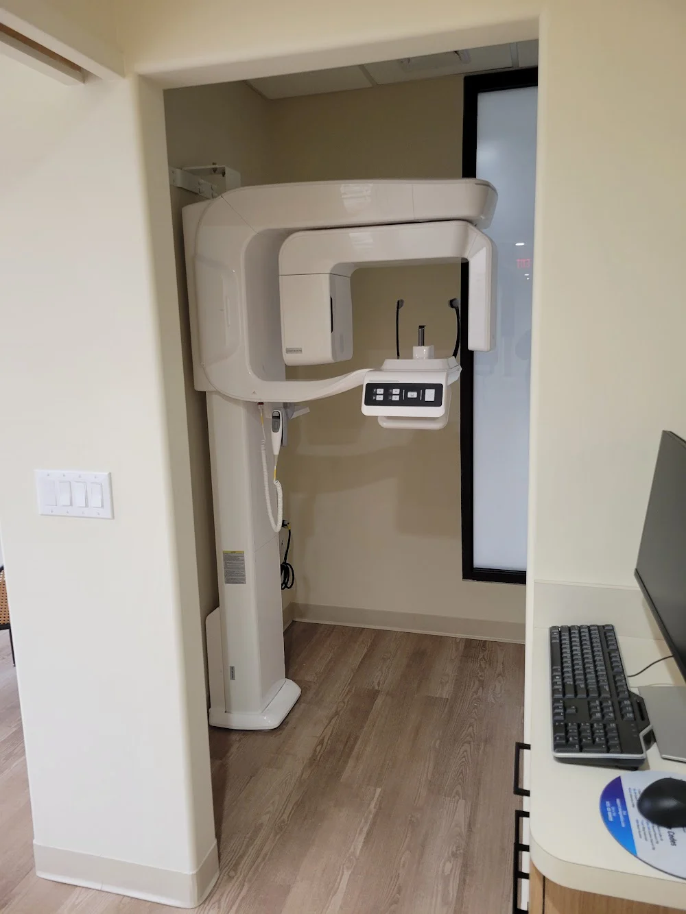 Montvale Dentist: Montvale Prosthodontics Picture 10