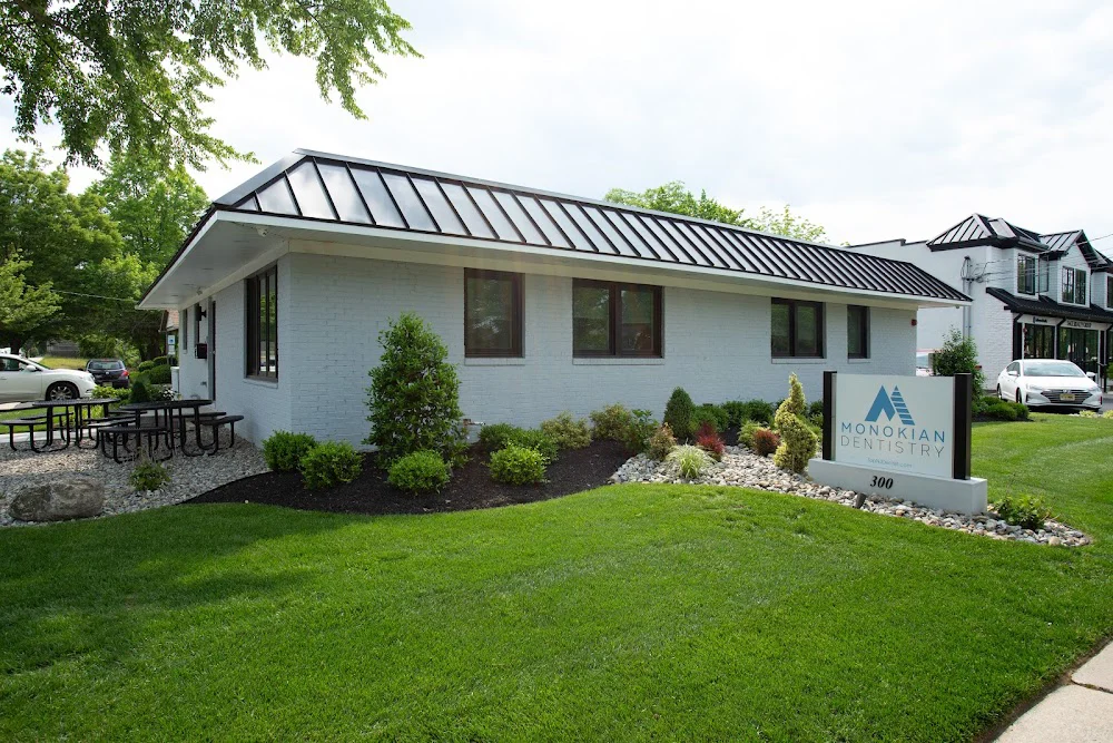 Monokian Dentistry Picture 2