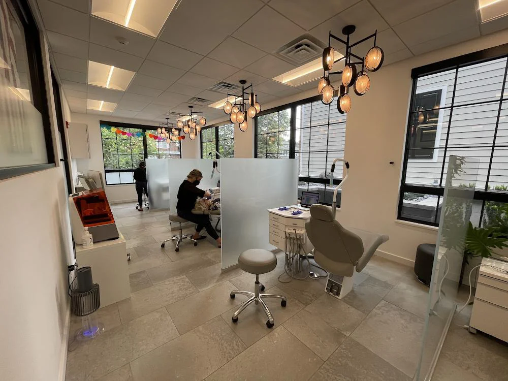 Dr. Amy James & Associates Orthodontists Picture 2
