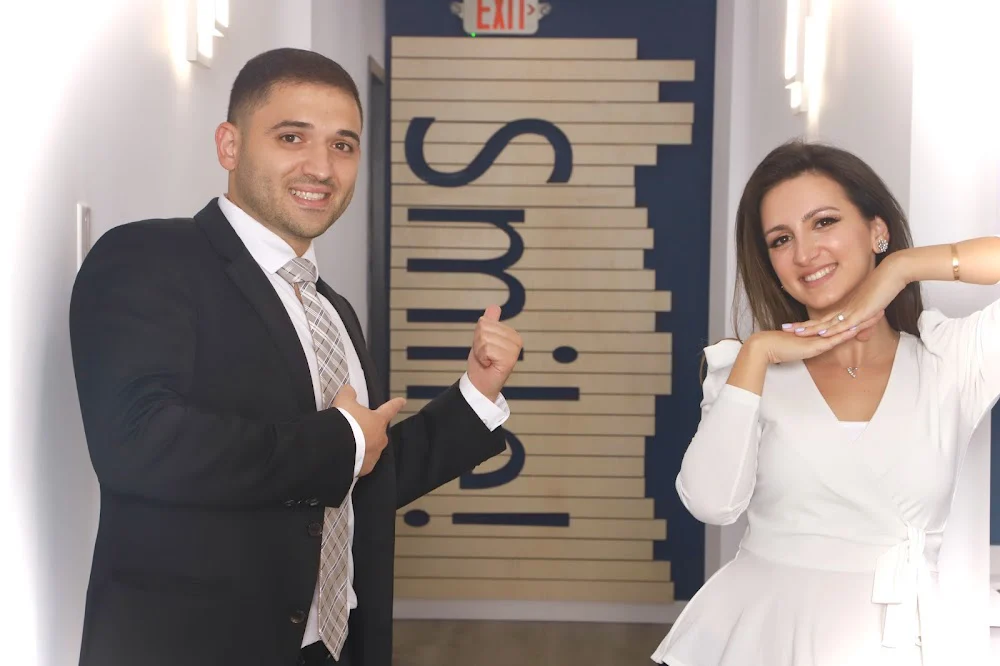 SimpliSmiles Farmingdale Picture 8