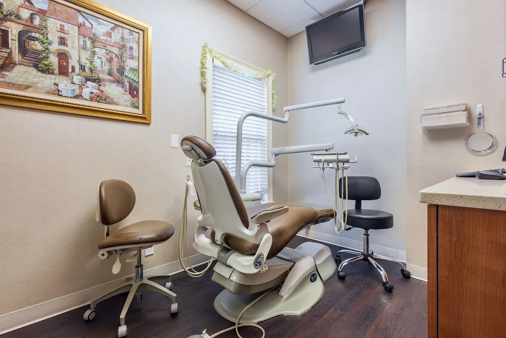 Capogna Orthodontics Picture 3