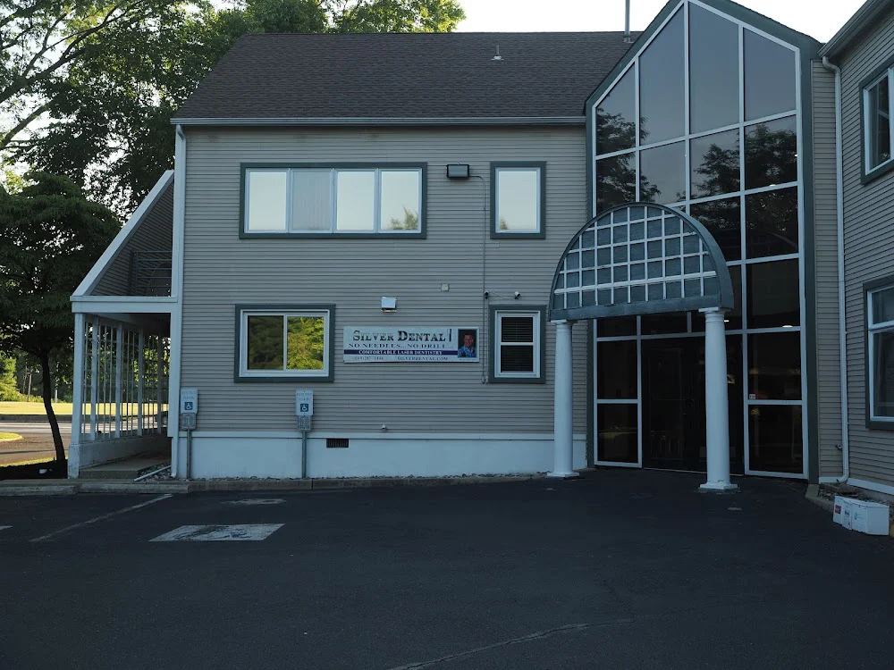 Silver Dental Associates Picture 1