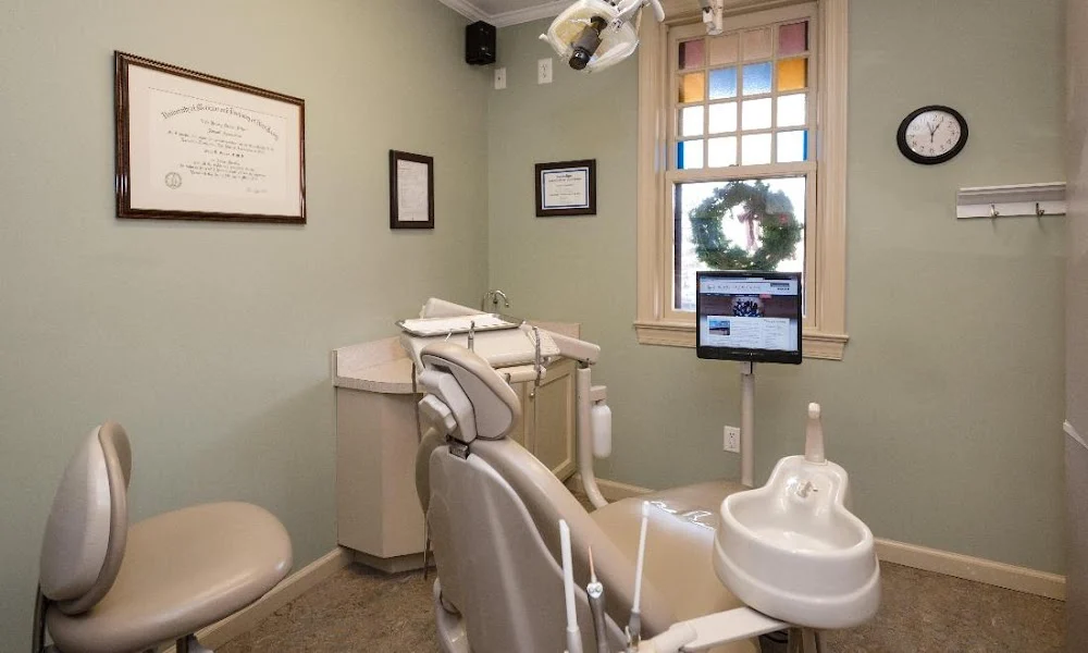 Train Station Dental Picture 8