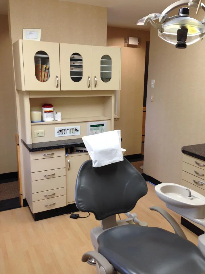 Rosenfeld Dental Studio Picture 3