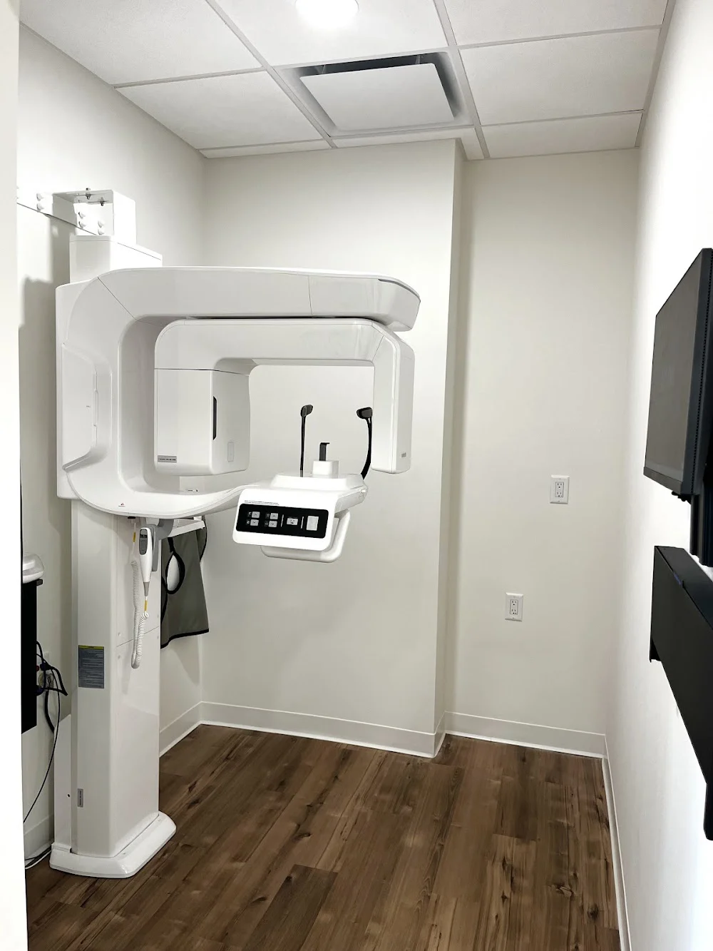 Refine Dental Care Picture 4